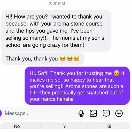 Mensaje de una clienta que agradece al curso haber podido vender muchas piedras aromáticas