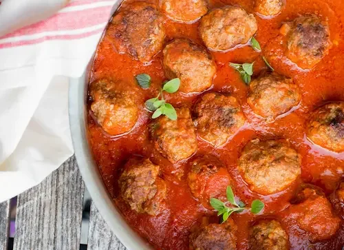Albóndigas en salsa