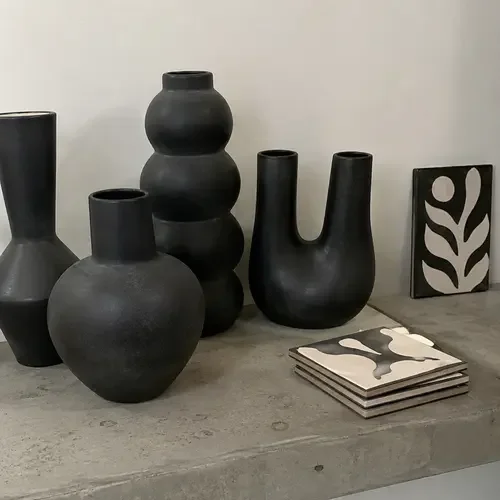 Finished ceramic planter